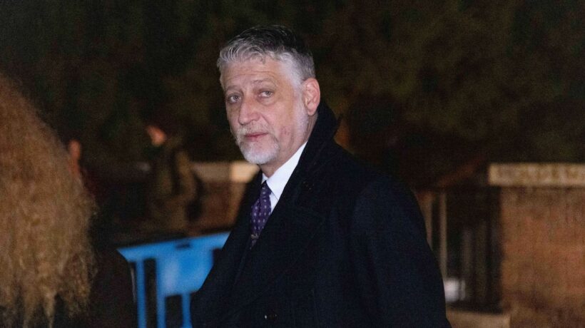 Buttati altri soldi nei film. Ma è Giuli o Franceschini?