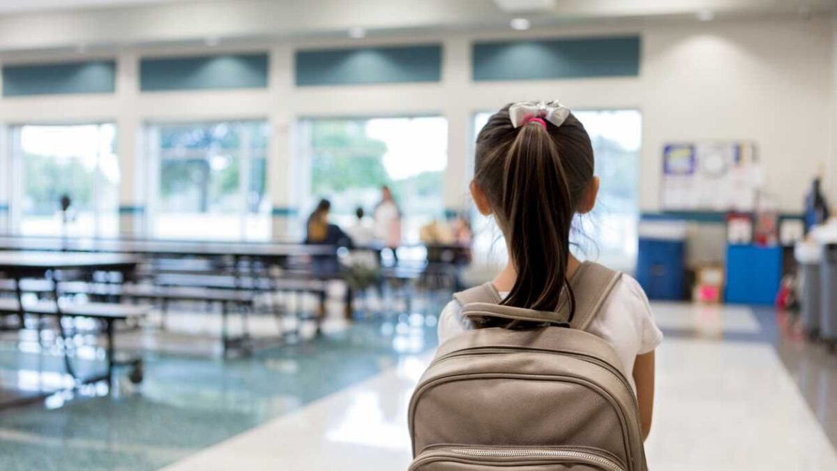 Gli studenti islamici disertano la scuola. Buttati via in mensa centinaia di pasti