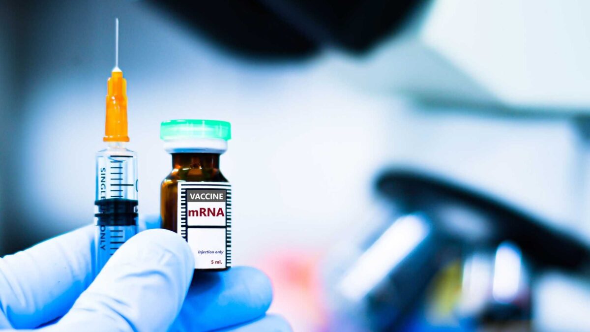 Altra corsa ai vaccini a mRna dopo l’inefficacia di quelli anti Covid