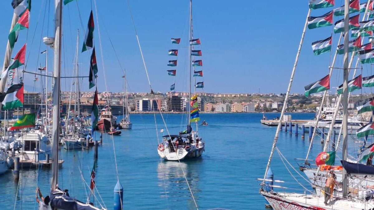 Israele ferma la Flotilla, ira di Meloni. Si desta pure la sinistra, muta sull’Ue
