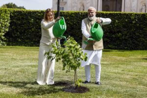 Meloni fa accordi da capogiro con Modi e l’Ue la ricatta per la firma del Mes