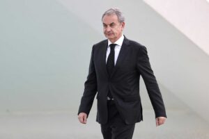 «Era pronto a scappare a Caracas». Zapatero preso con rubini e smeraldi