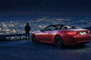 Maserati festeggia i 100 anni del Tridente con una costellazione di cento stelle