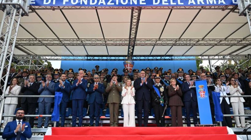 Il palco delle autorità (Arma dei Carabinieri)