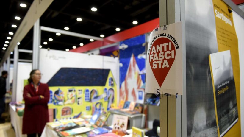 Il green pass «antifascista» dovremmo pure pagarcelo