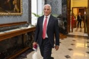 Unicredit prova a prendere il 10% di Generali da Del Vecchio
