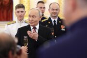 Diamo 10 miliardi a Kiev per abbattere Putin