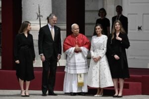 Il Papa sconfessa ancora gli Usa: «Guerra giusta? Quella in Iran no»