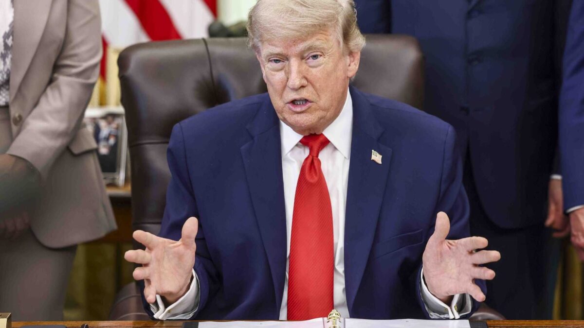 Trump: «Oggi la firma». Ma Teheran frena