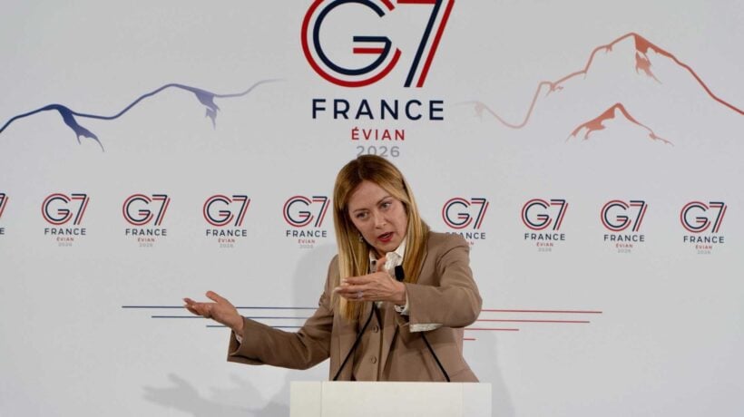 Meloni bastona Vannacci: «Utile alla sinistra»