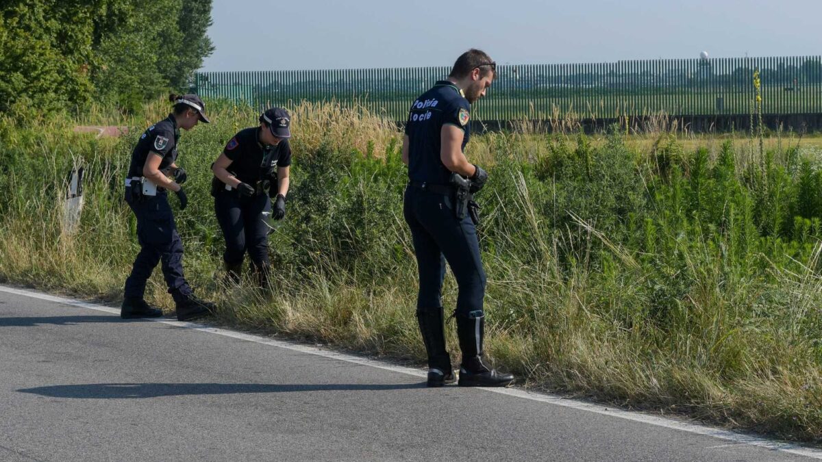 Cari uomini in divisa, ma chi ve lo fa fare?