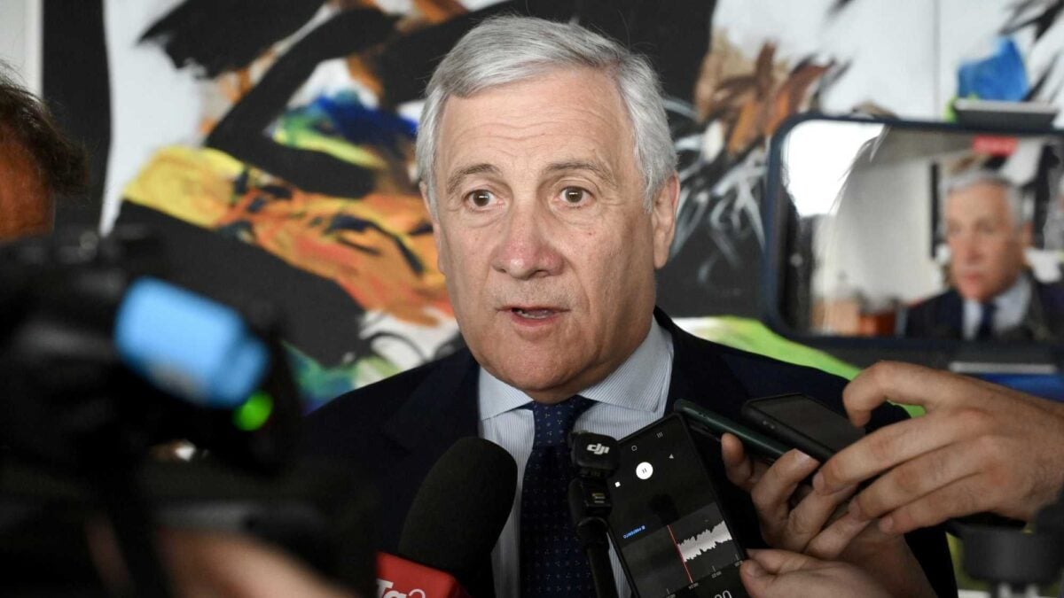 Segnali di apertura verso Mosca. Tajani: «In futuro buoni rapporti»