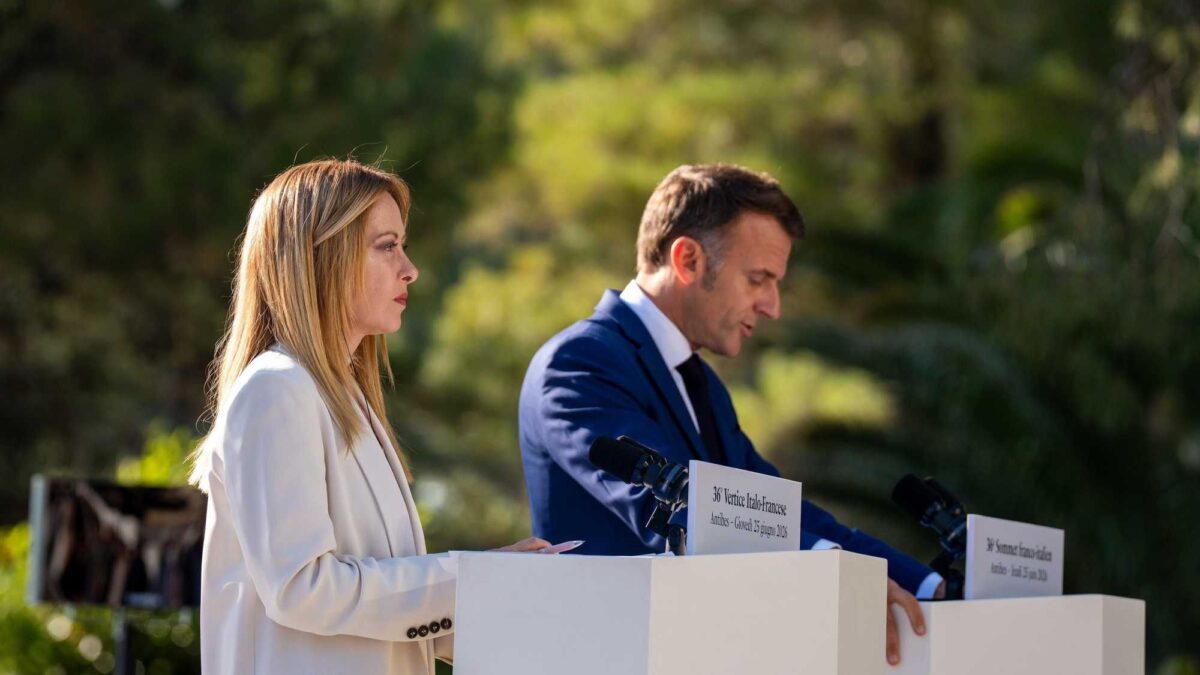 Meloni e Macron si sciolgono: «Mai più relazioni glaciali». Via alla coalizione in Libano