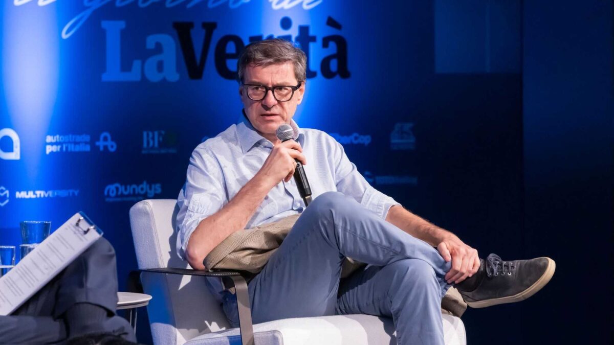 Giorgetti: «Superbonus? Truffe per 10 miliardi e un conto da 195. Possibile chiusura della procedura d’infrazione»