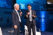 Conte: «Non era la prima volta che facevamo riunioni senza Renzi»