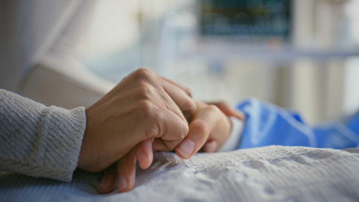 «Con il suicidio assistito agevolato la società eliminerà chi è “inutile”»