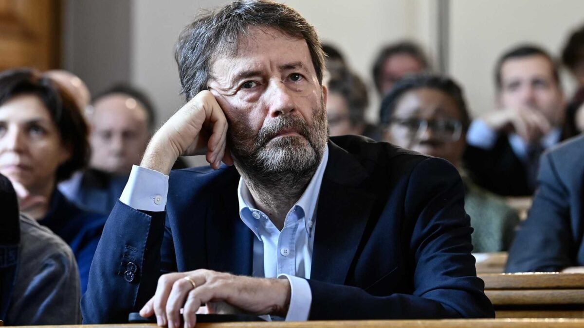 È il solito disco rotto: Franceschini rilancia l’allarme democratico