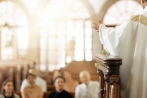 Il Papa ha fatto bene a mettere in riga i vescovi tedeschi: l’omelia resti ai preti