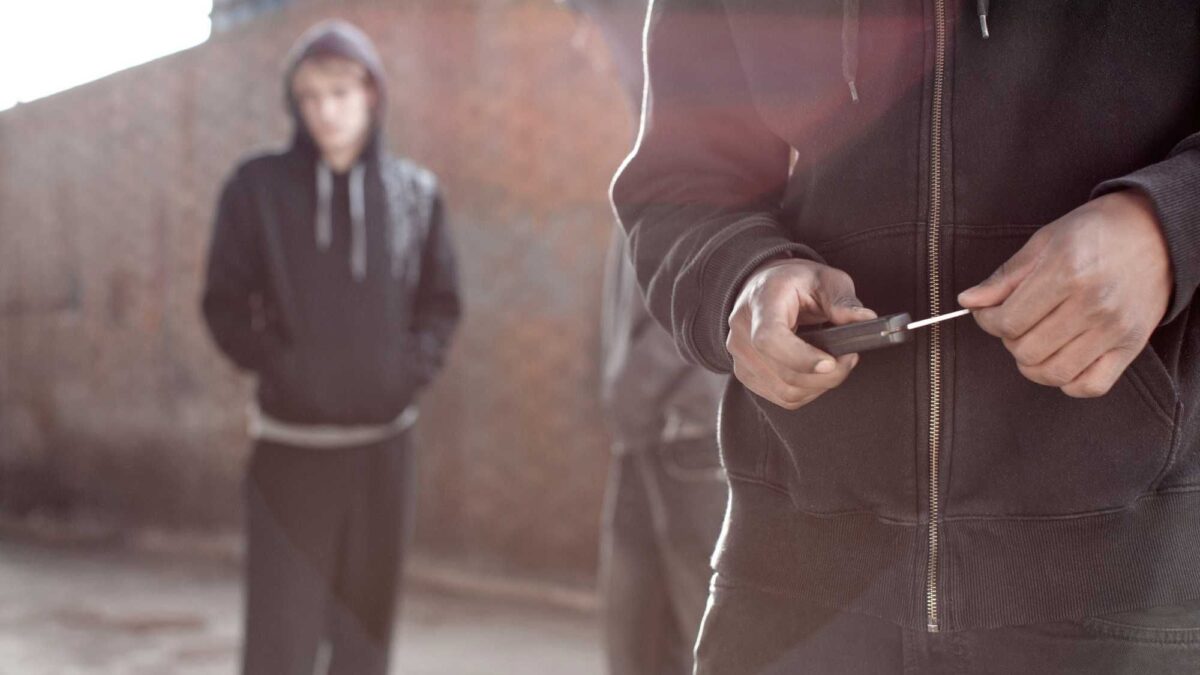 Tre cittadini su dieci presi di mira dalle baby gang: altro che percezione