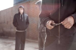 Tre cittadini su dieci presi di mira dalle baby gang: altro che percezione