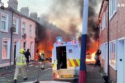 Africano tenta di decapitare un uomo. Belfast nel caos dopo il tentato omicidio