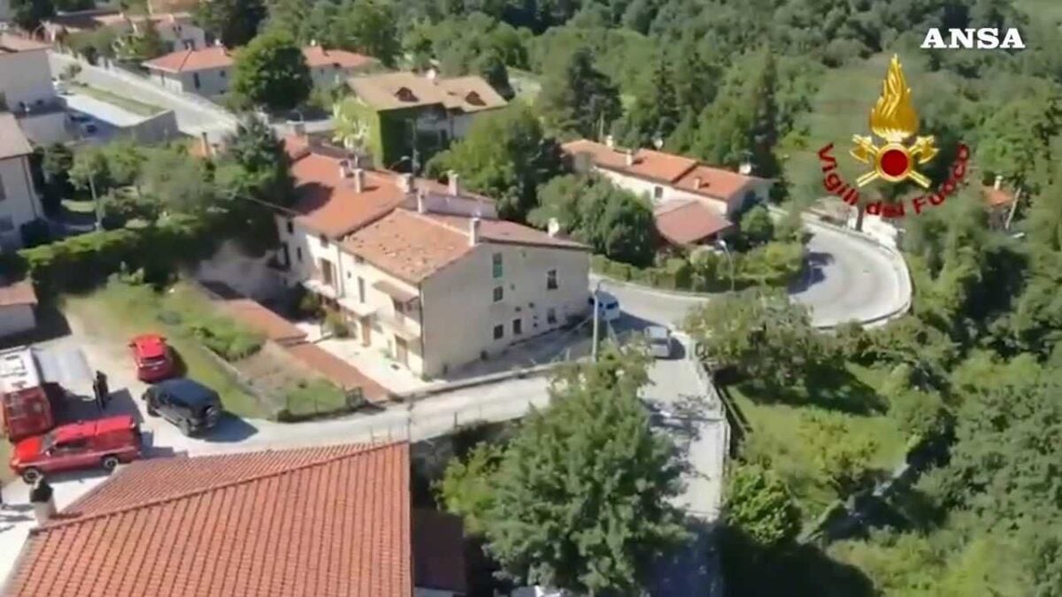 Si cercano nel lago le sorelle in fuga dai giudici
