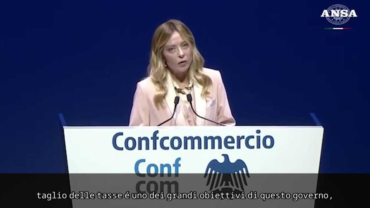 Assemblea Confcommercio, Meloni: «Vogliamo ridurre il carico fiscale sul ceto medio»