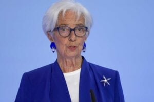 Lagarde fa già campagna elettorale: «Francia europeista o interverrò…»