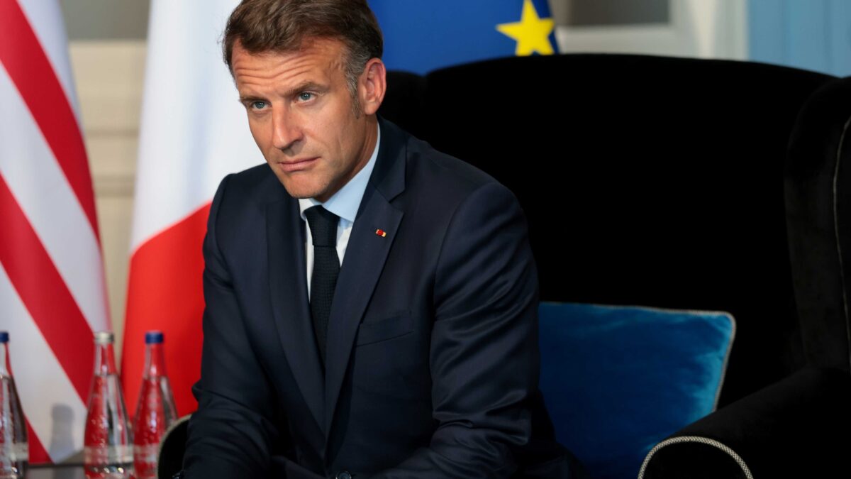 Macron presto senza la poltrona si ricicla organizzatore di eventi