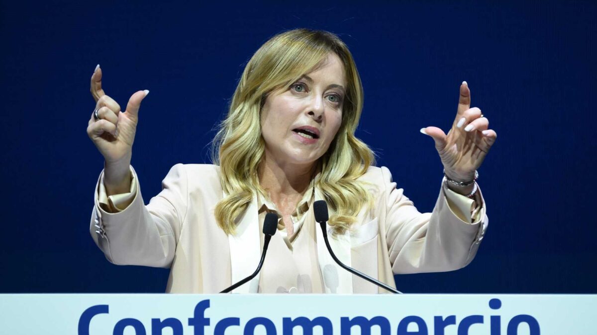 Meloni: «La sinistra vuole la patrimoniale, noi ridurre le tasse»