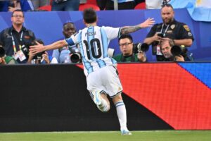 Messi anche da nonno vale più della Serie A