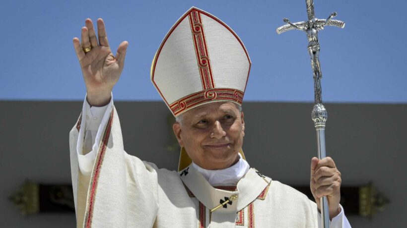 Il Papa ai migranti: «Siete accolti, rispettate le leggi»
