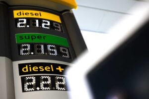 Benzina, randellata in agguato a causa dell’Ue