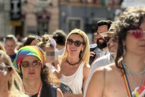Genova assediata da bande e degrado ma la Salis ha tempo solo per il Pride