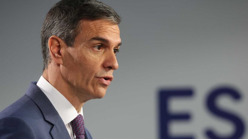 Sánchez si incolla alla poltrona e urla alla persecuzione giudiziaria