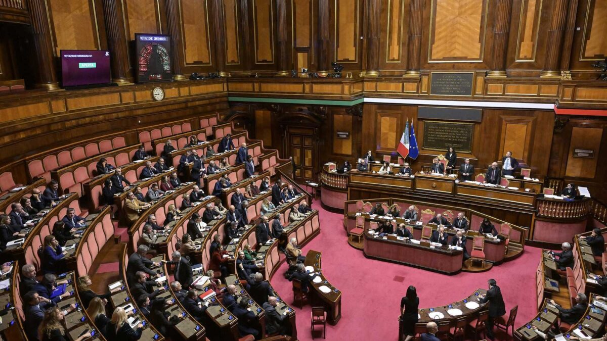 Il ddl sul Fine vita torna in Commissione. L’Aula non vota il testo della sinistra