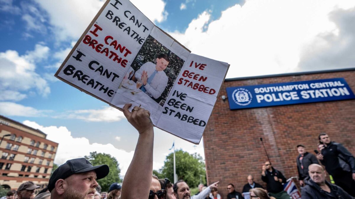 In Uk saltano le regole woke della polizia