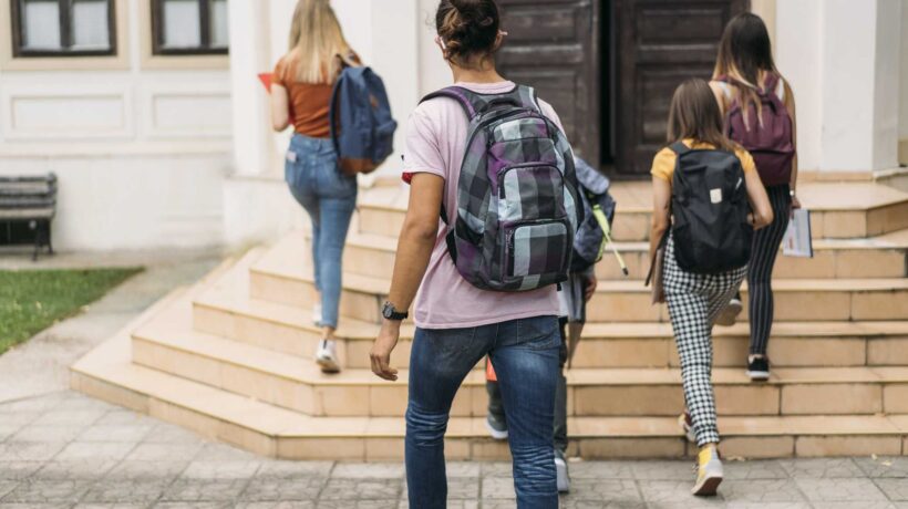 Alla scuola di Cesena bisognerebbe dare zero in imparzialità agli insegnanti
