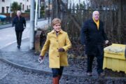 Tegola pure per la Sturgeon: condannato l’ex marito dell’ultrà scozzese pro Ue