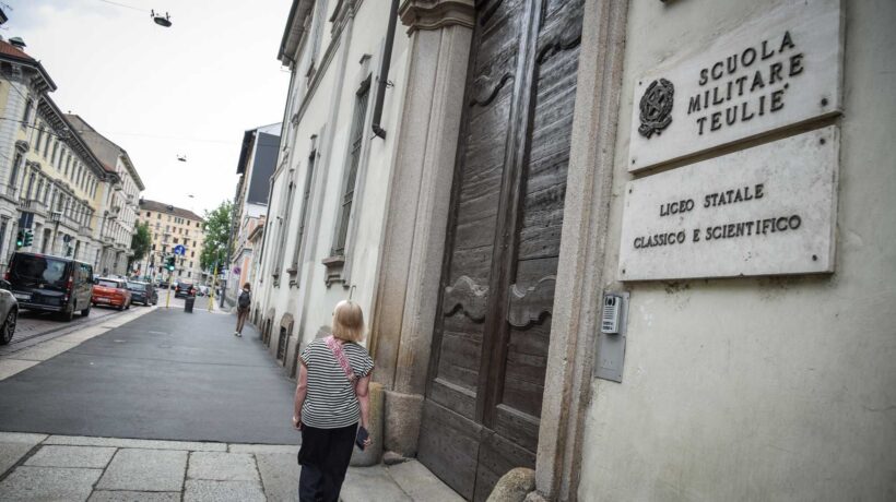 Choc al liceo militare. Prof ricatta gli alunni per costringerli a molestie sessuali