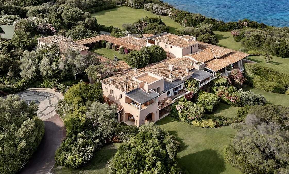 Le mille e una foto di Villa Certosa: ora la reggia di Silvio può parlare