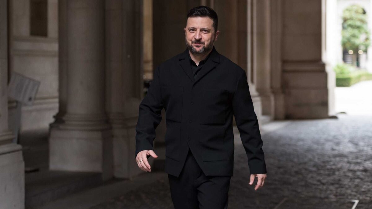 Zelensky ci usa come bancomat per portarci dritti in guerra