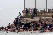 Ora si può dire: l’immigrazione è un’arma