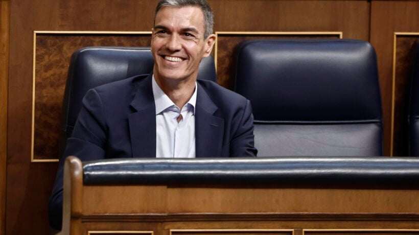 Sánchez spalanca Spagna e Ue a 1,2 milioni di irregolari. Ora sospendiamo Schengen