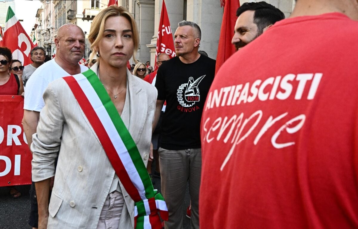 I carabinieri di Milano a Genova per tamponare i pasticci della Salis