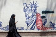 Washington fissa i paletti: «Escalation finché Teheran continua a colpire le navi»