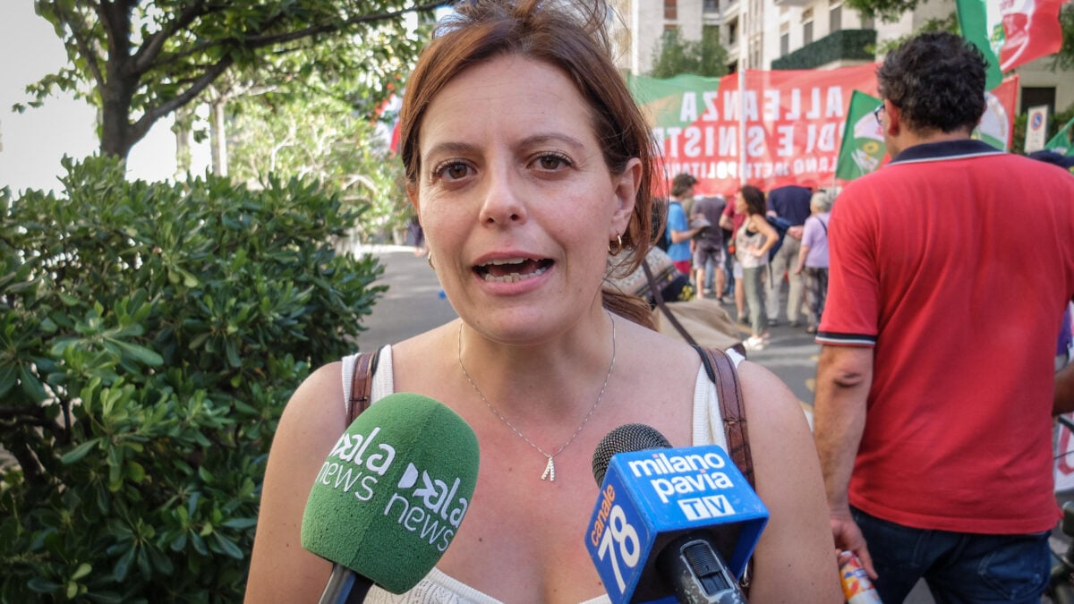 Collaboratori licenziati: Ilaria Salis incolpa il messo giudiziario