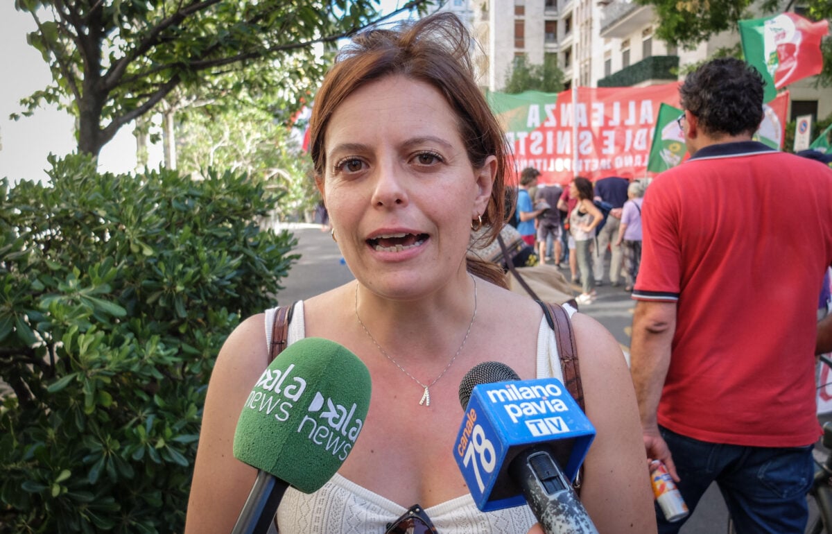 Collaboratori licenziati: Ilaria Salis incolpa il messo giudiziario