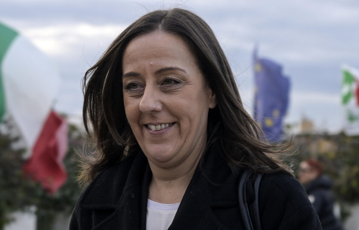 La sceriffa dem anti Airbnb Sara Funaro, sindaco di Firenze, fa l’Airbnb in città