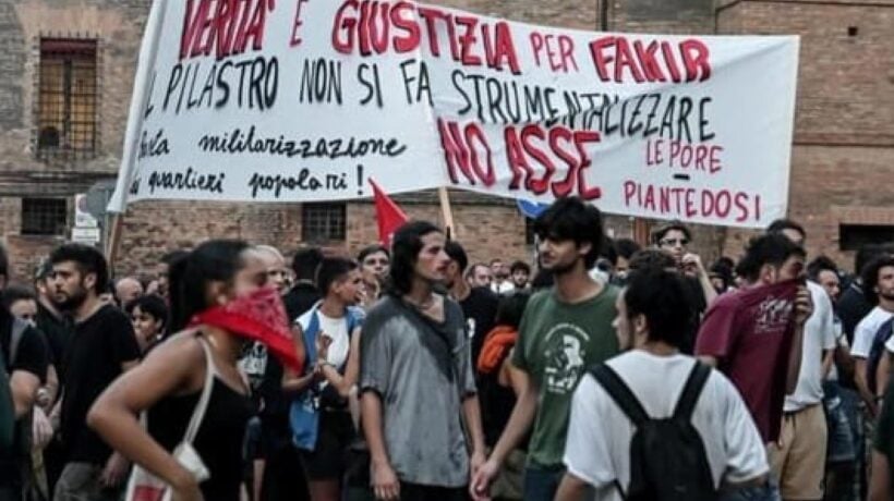 La sinistra di lotta riconvoca la piazza dopo il sacco di Bologna: «Resistere»